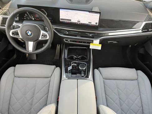 New 2026 BMW X7 xDrive40i w/ M Sport Package image 15