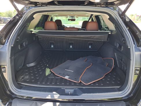 Used 2021 Subaru Outback Touring XT image 23