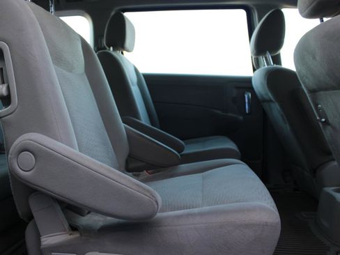 Used 2014 Nissan Quest S image 42