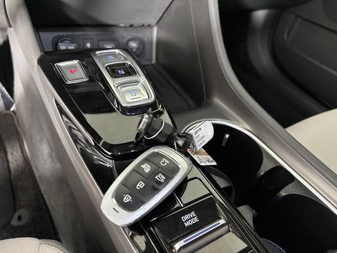 Used 2023 Hyundai Sonata SEL w/ Convenience Package FWD image 18
