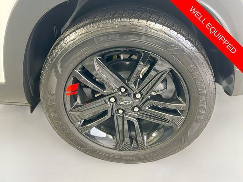 Used 2025 Chevrolet Trax ACTIV w/ Driver Confidence Package FWD image 29
