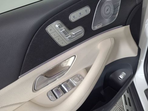 Used 2020 Mercedes-Benz GLS 450 4MATIC image 19