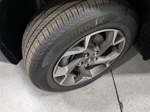 New 2026 Chevrolet Trax LT w/ Driver Confidence Package image 8