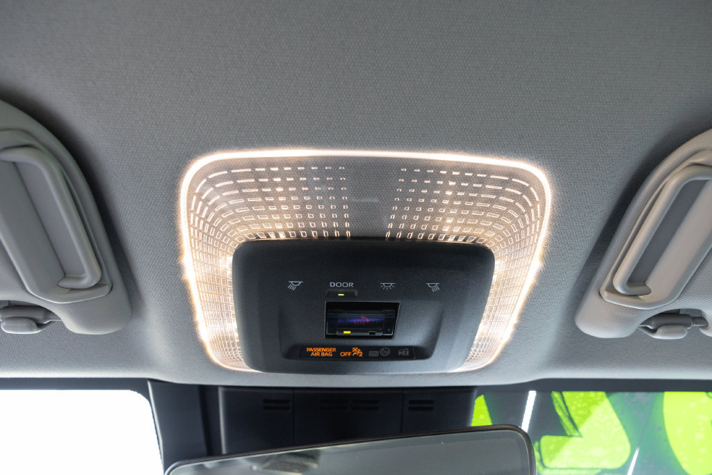 Certified 2024 Toyota Prius XLE FWD image 22