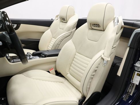 Used 2015 Mercedes-Benz SL 550 image 3
