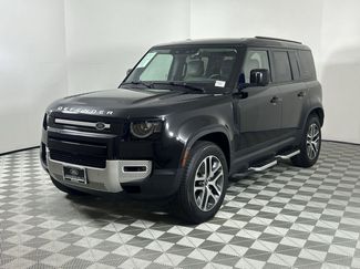 Used 2020 Land Rover Defender 110 HSE image 1