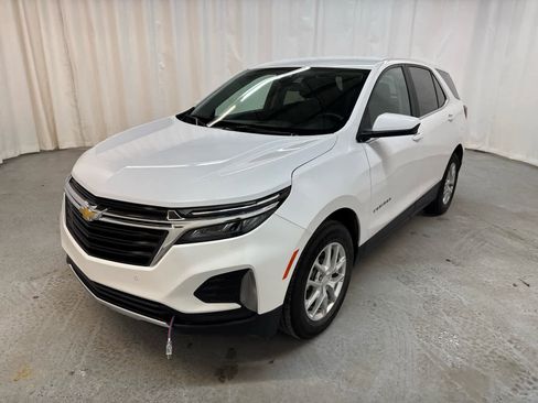 Certified 2024 Chevrolet Equinox LT image 1