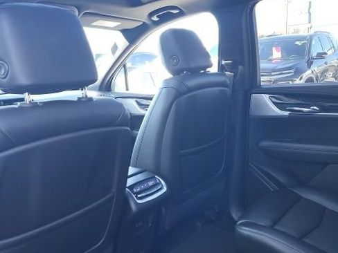 Used 2020 Cadillac XT6 Premium Luxury image 9