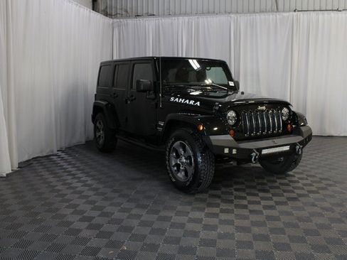 Used 2011 Jeep Wrangler Unlimited Sahara w/ Mopar Chrome Edition Group image 27
