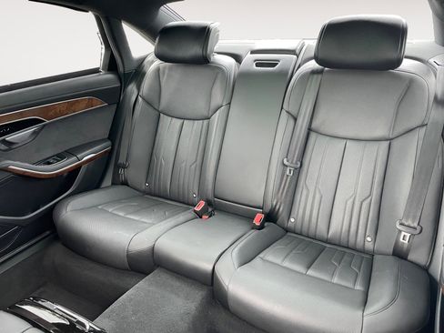 Used 2023 Audi A8 L 3.0T w/ Luxury Package image 12