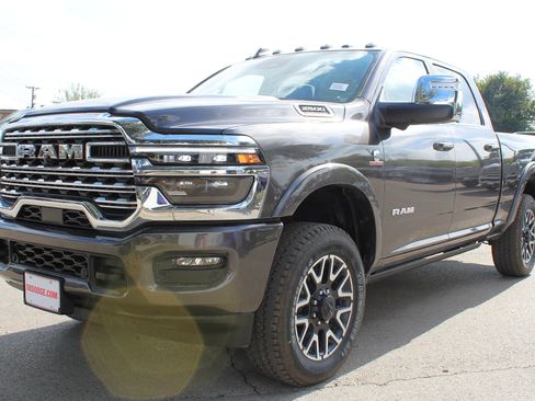 New 2025 RAM 2500 Limited image 2