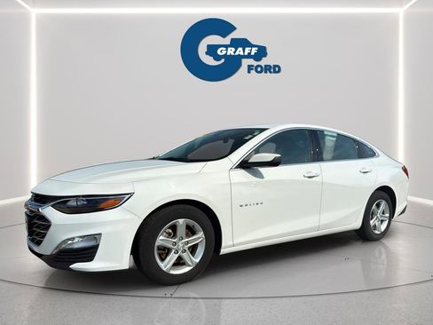 Used 2023 Chevrolet Malibu LT FWD image 2