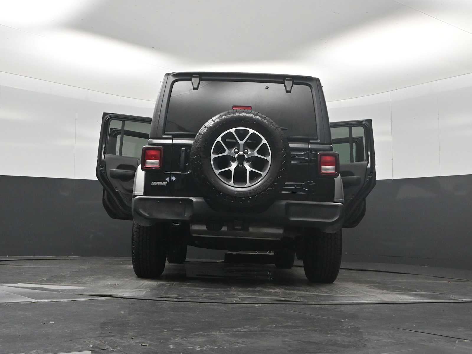 Used 2024 Jeep Wrangler Unlimited Sport AWD/4WD image 30