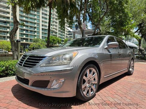 Used 2013 Hyundai Equus Signature RWD image 15