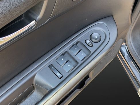 Used 2015 Chevrolet Traverse LT AWD/4WD image 30