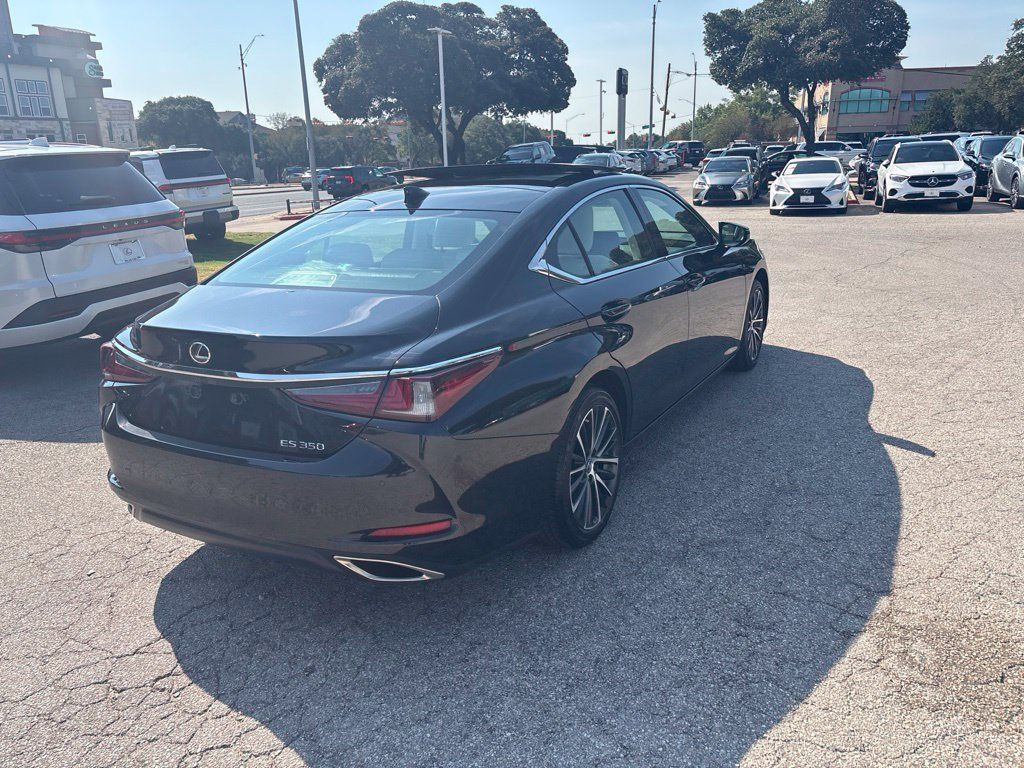Used 2025 Lexus ES 350 w/ Premium Package FWD image 5