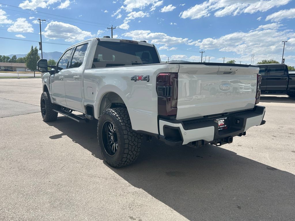 Used 2026 Ford F350 Lariat AWD/4WD image 4