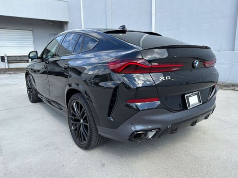 Used 2022 BMW X6 xDrive40i w/ M Sport Package AWD/4WD image 3