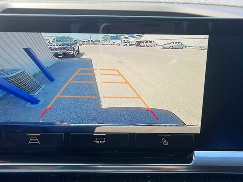 New 2025 Chevrolet Silverado 1500 LT image 18