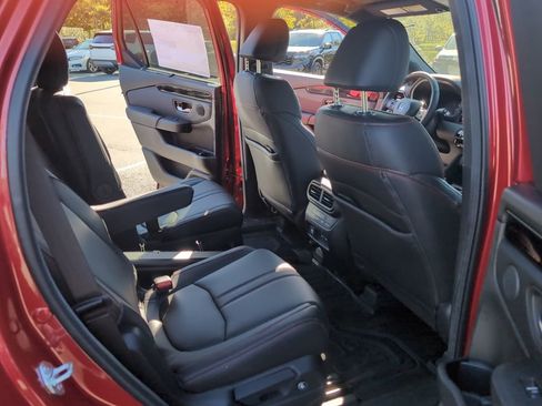 New 2025 Honda Pilot TrailSport image 16