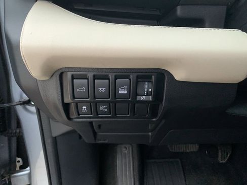 Used 2022 Subaru Ascent Limited w/ Technology Package image 28