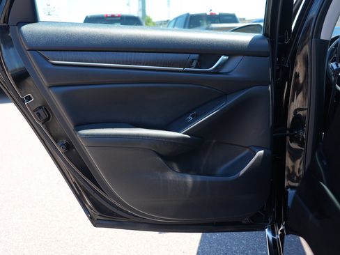 Used 2021 Honda Accord EX-L image 20