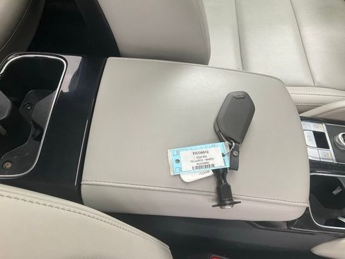 Used 2024 Kia Telluride S w/ S Sunroof Package FWD image 33