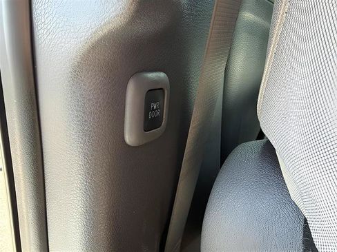 Used 2021 Toyota Sienna LE FWD image 25