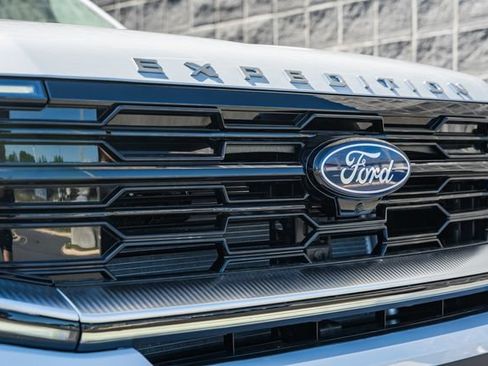 New 2026 Ford Expedition Platinum w/ Platinum Ultimate Package AWD/4WD image 20