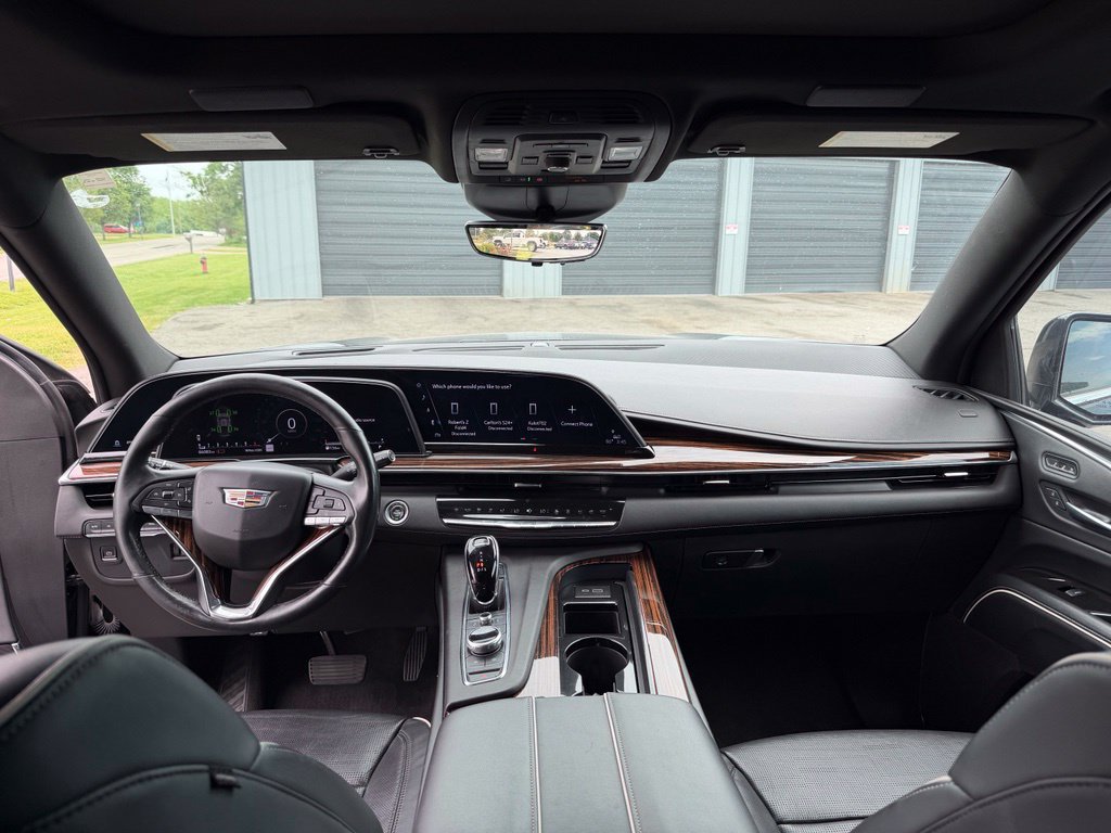 Used 2023 Cadillac Escalade ESV Premium Luxury AWD/4WD image 9