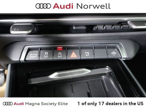 New 2026 Audi Q3 quattro 2.0T image 5