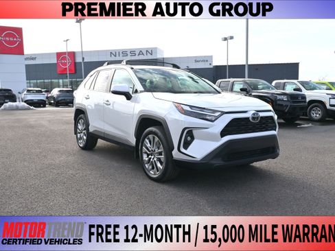Used 2023 Toyota RAV4 XLE Premium image 1