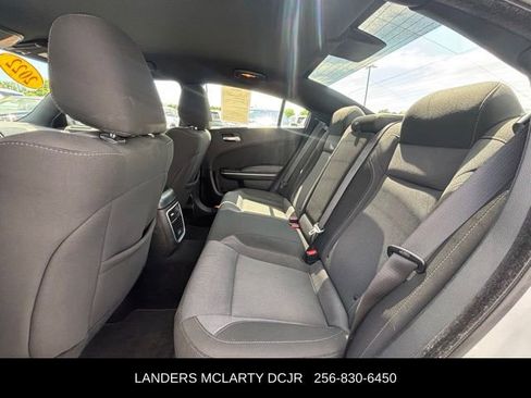 Used 2022 Dodge Charger SXT RWD image 17