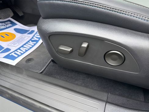 New 2026 Chevrolet Equinox EV LT image 22