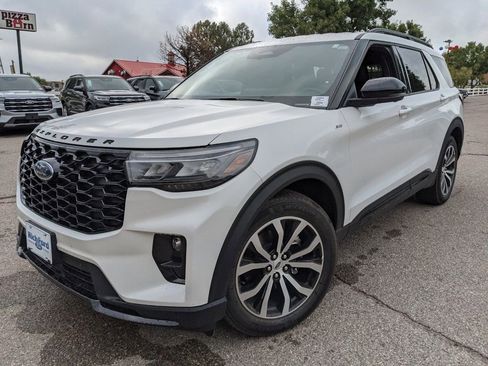 New 2025 Ford Explorer ST-Line image 6