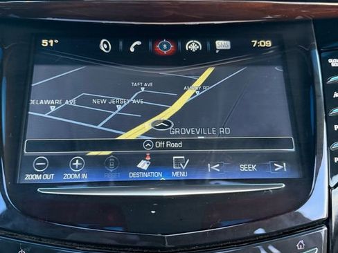 Used 2019 Cadillac Escalade ESV Luxury image 17