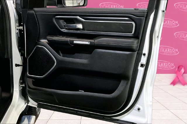 Used 2023 RAM 1500 Laramie AWD/4WD image 15