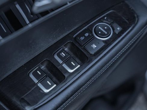 Used 2017 Kia Sorento LX image 26