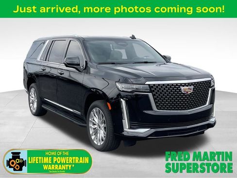 Used 2021 Cadillac Escalade ESV Premium Luxury image 1