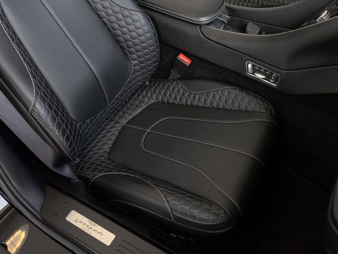 Used 2015 Aston Martin Vanquish Volante RWD image 62