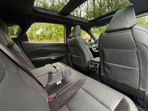 Certified 2024 Lexus RX 500h F Sport w/ Convenience Package image 30