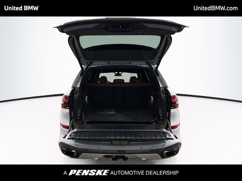 Used 2025 BMW X5 xDrive40i w/ M Sport Package image 14