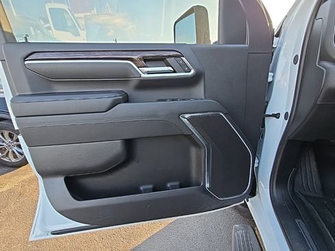 Used 2024 GMC Sierra 3500 SLE w/ SLE Value Package image 7