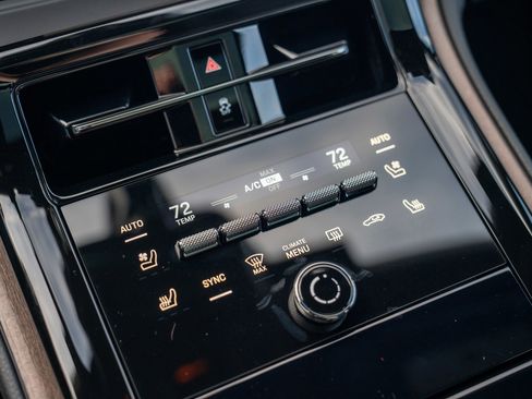 New 2026 Porsche Panamera 4 image 19