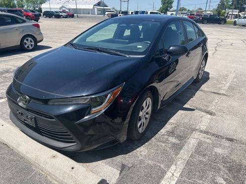 Used 2023 Toyota Corolla LE FWD image 1
