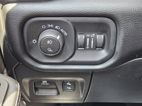 New 2026 RAM 1500 Laramie w/ Night Edition image 24