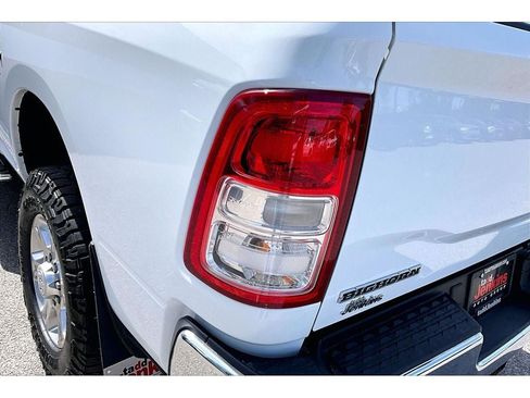 Used 2024 RAM 2500 Big Horn w/ Off Road Package AWD/4WD image 32