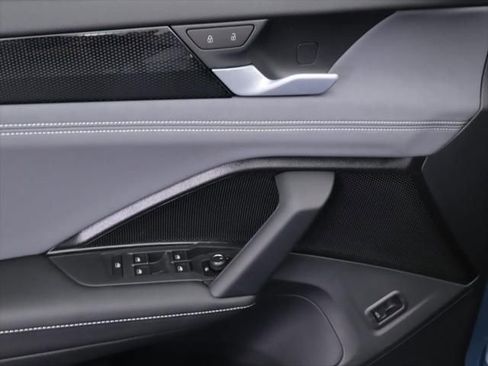 New 2026 Volkswagen Tiguan SE R-Line image 23