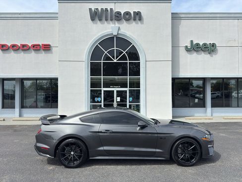 Used 2019 Ford Mustang GT RWD image 1