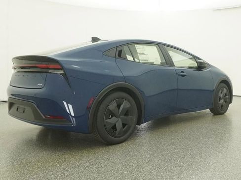 New 2026 Toyota Prius LE image 25